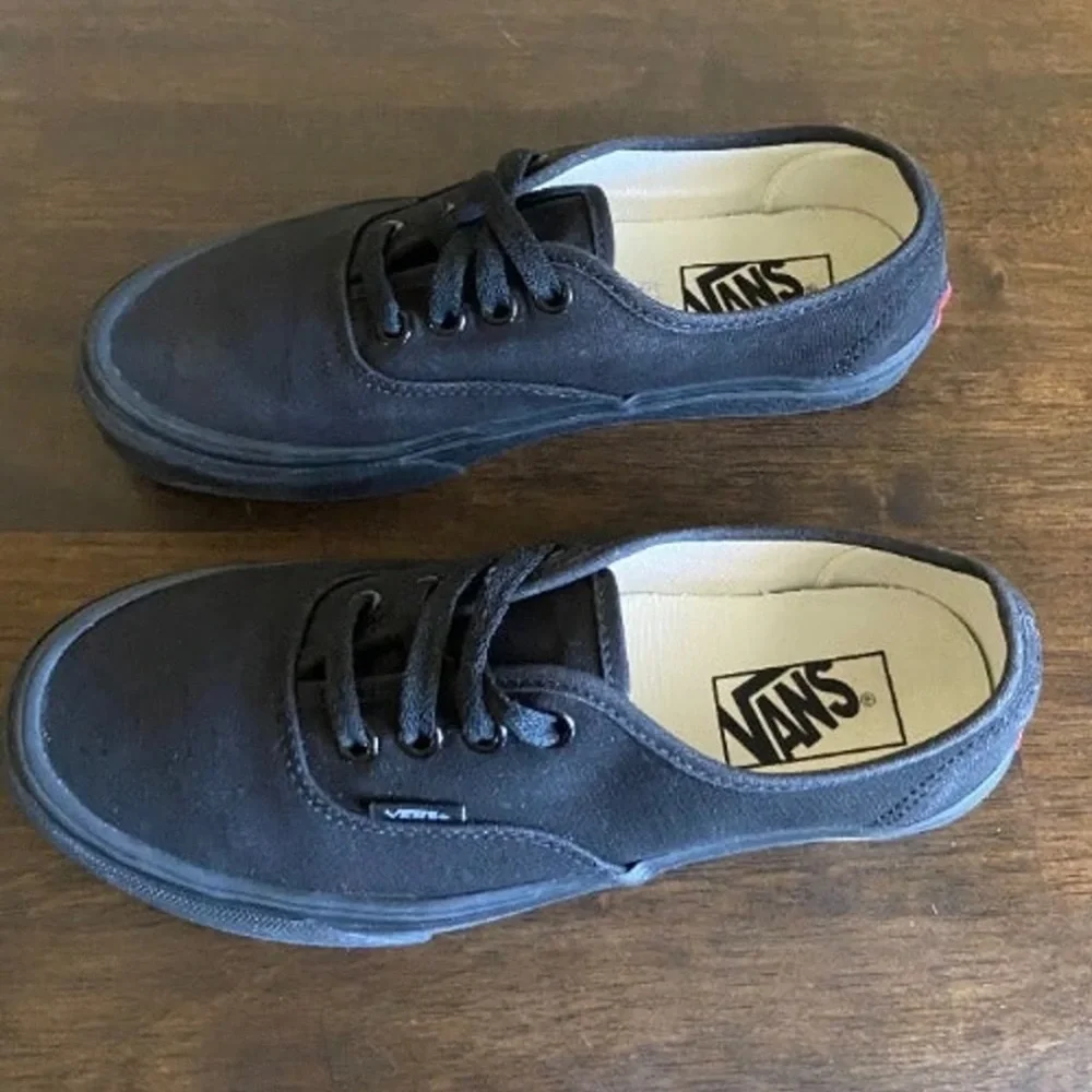 VANS Authentic Canvas Skate Shoes Women's 7.5 - Picture 2 of 4